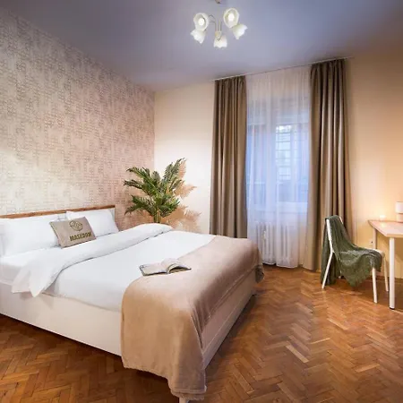 And Spacious Apartament