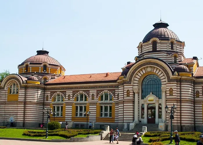 And Spacious Appartement *